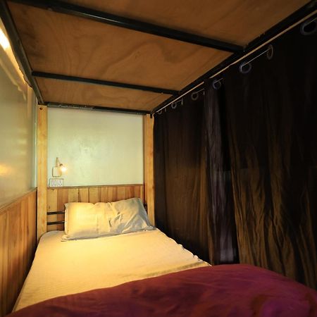 Beholden Stay And Cafe - A Luxury Boutique Hotel In Manali Manāli Kültér fotó