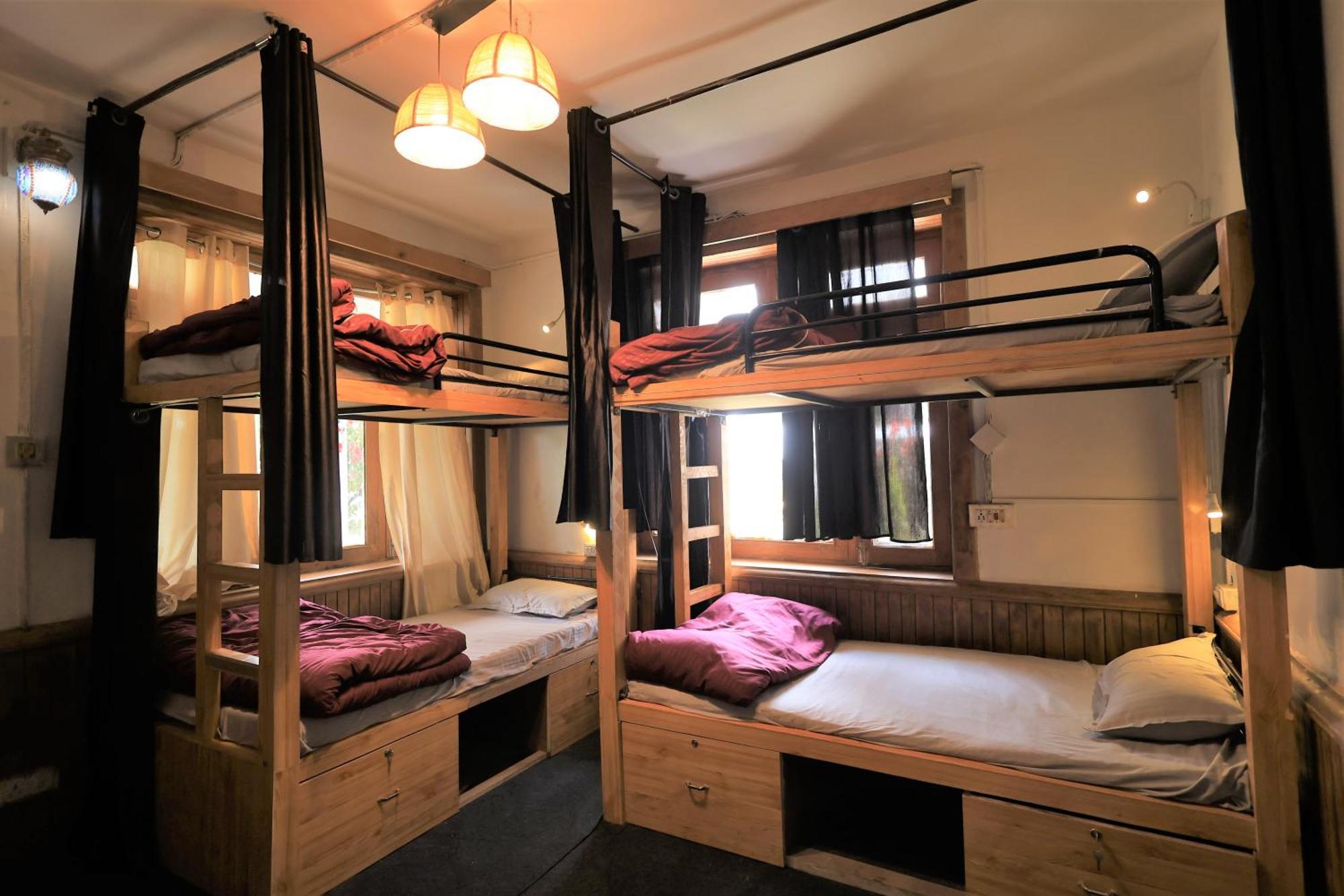 Beholden Stay And Cafe - A Luxury Boutique Hotel In Manali Manāli Kültér fotó