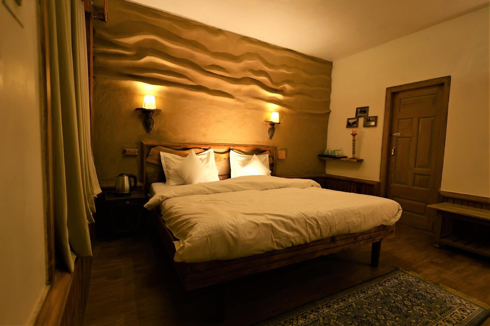 Beholden Stay And Cafe - A Luxury Boutique Hotel In Manali Manāli Kültér fotó
